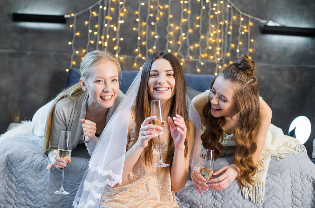 Bachelorette Party Timeline: When to Book, Buy & Prep