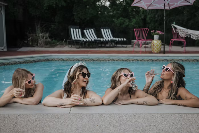 Start Here: The Ultimate Guide to Planning a Bachelorette Party (1)