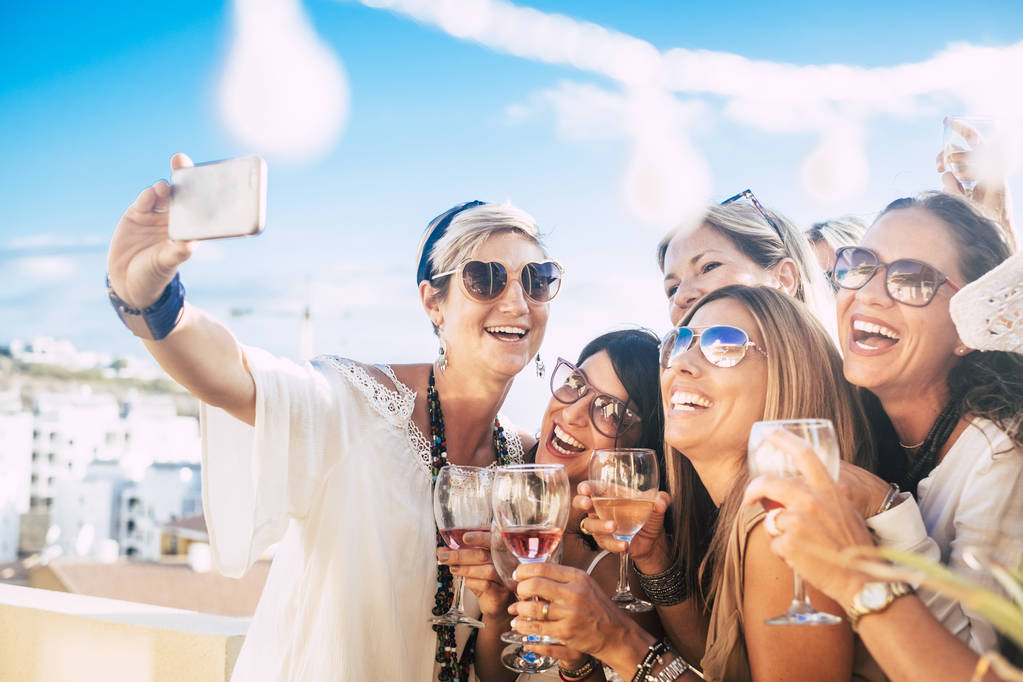 Where to Stay for a Bachelorette Party Airbnb vs. Hotel Guide (2)